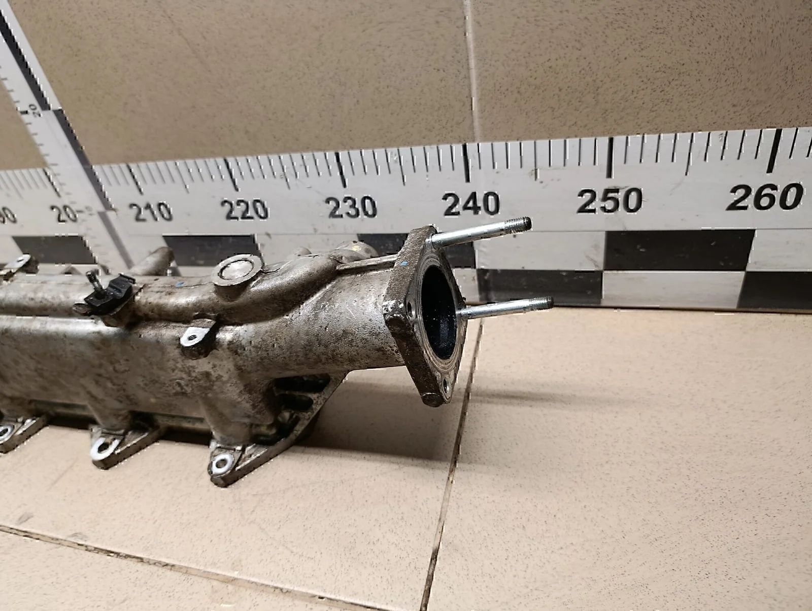 Коллектор впускной MAZDA BT-50 2006-2012 - миниатюра 9