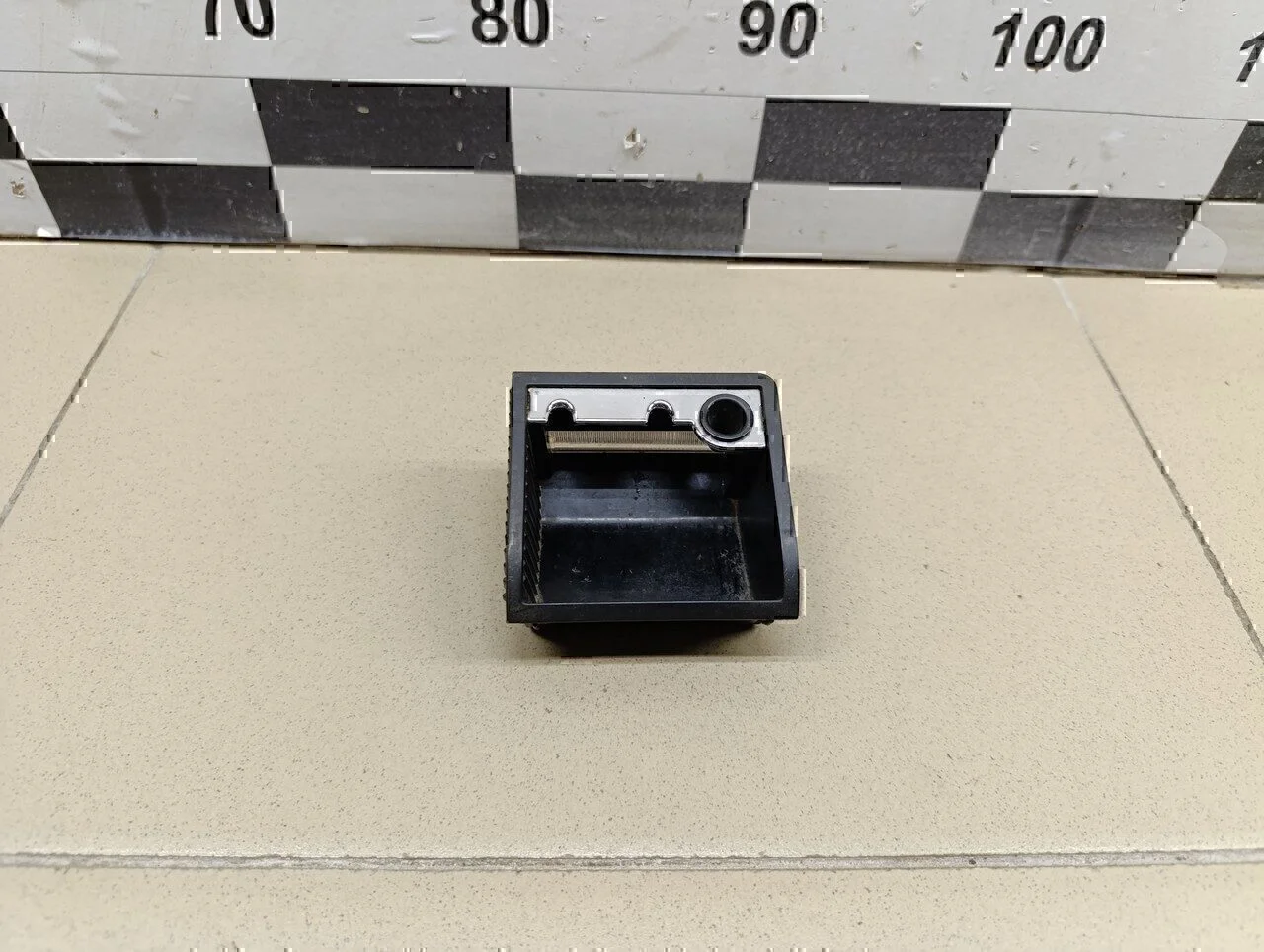 Пепельница передняя VW Jetta 2006-2011 - миниатюра 7