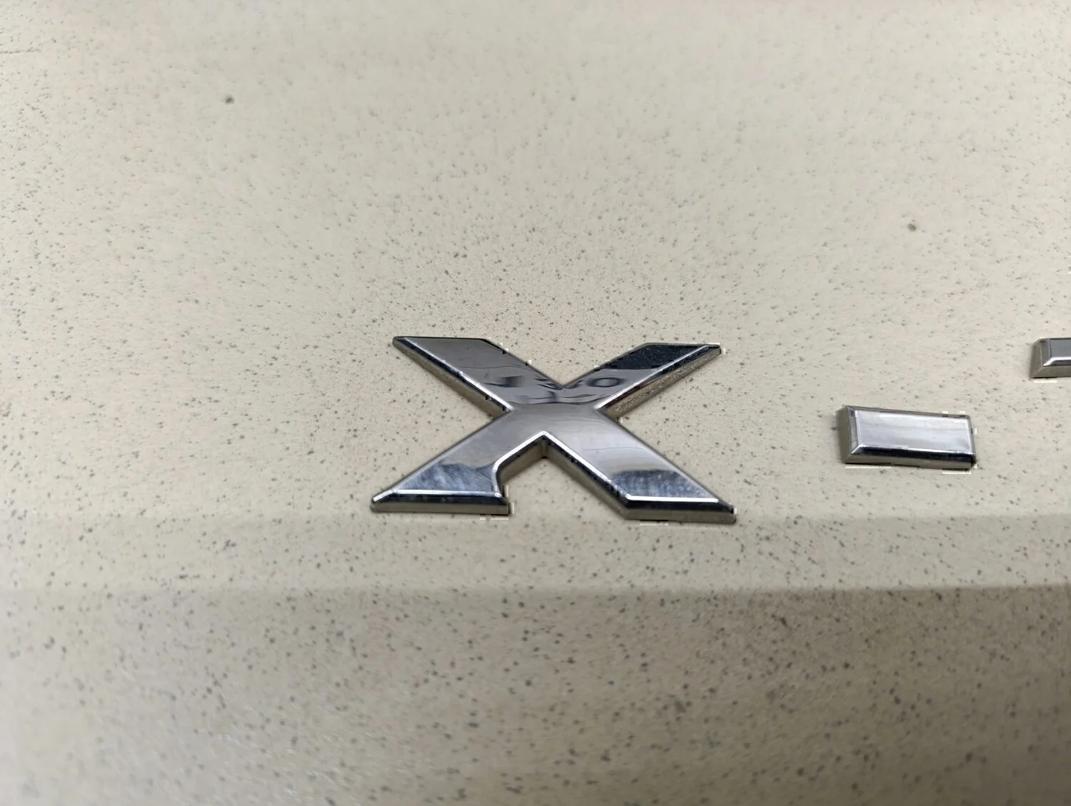 Эмблема NISSAN X-Trail (T32) 2014> - миниатюра 2