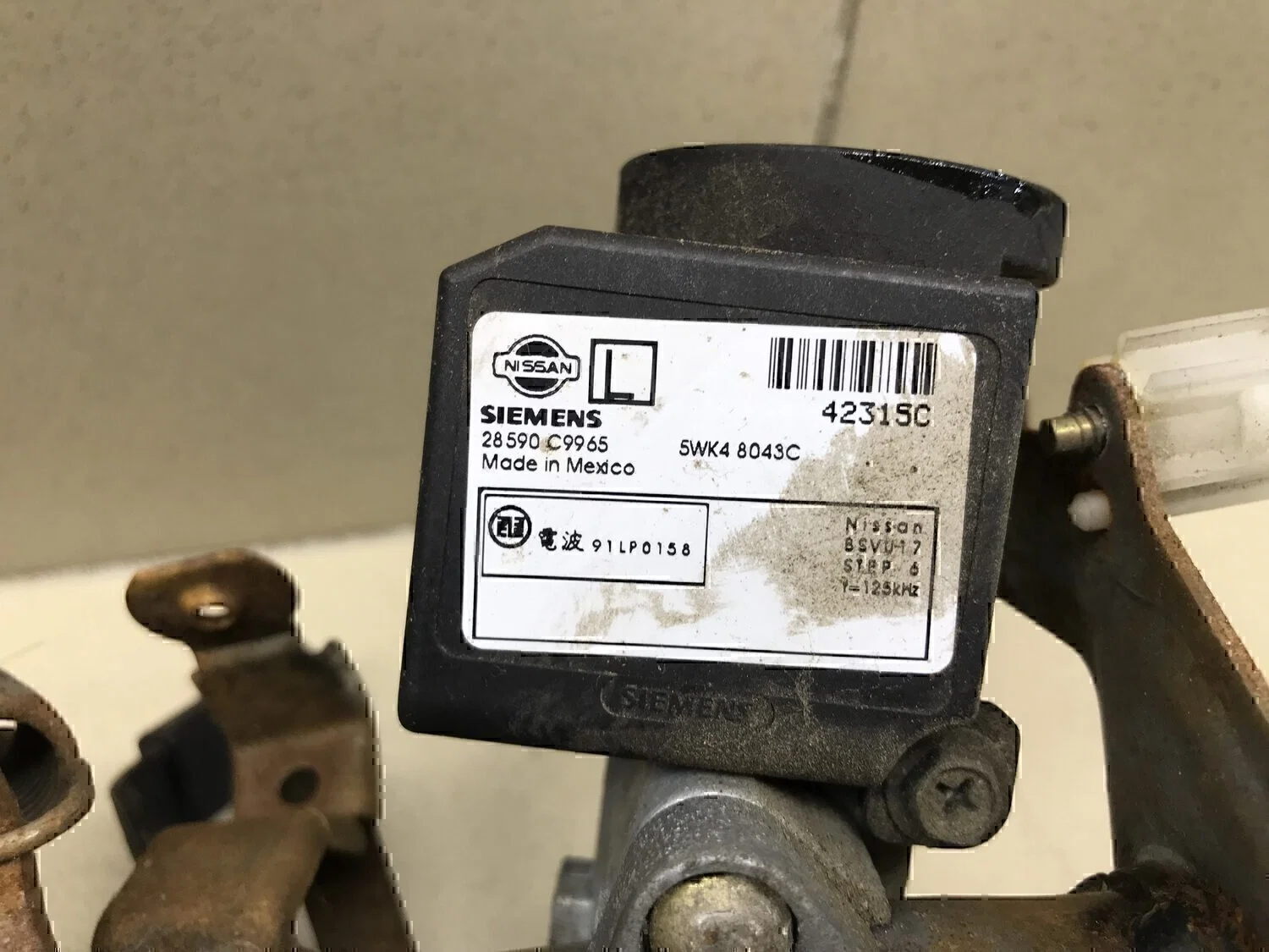 Колонка рулевая NISSAN Almera N16 2000-2006 - миниатюра 3