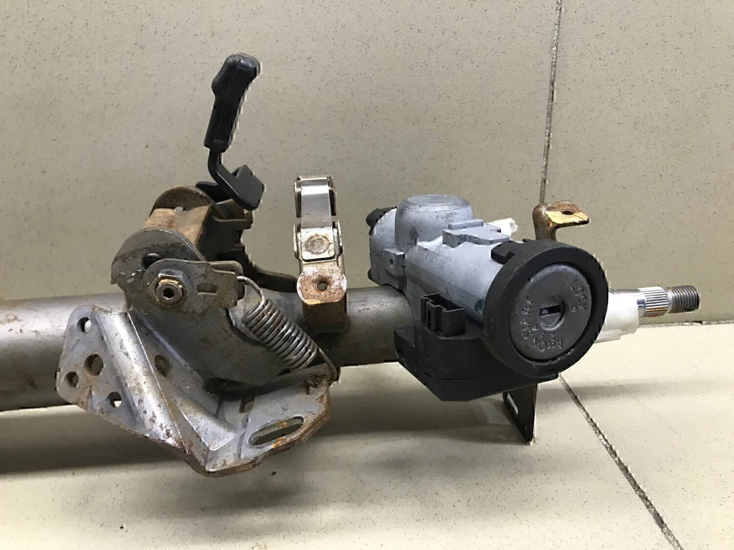 Колонка рулевая NISSAN Almera N16 2000-2006 - миниатюра 9