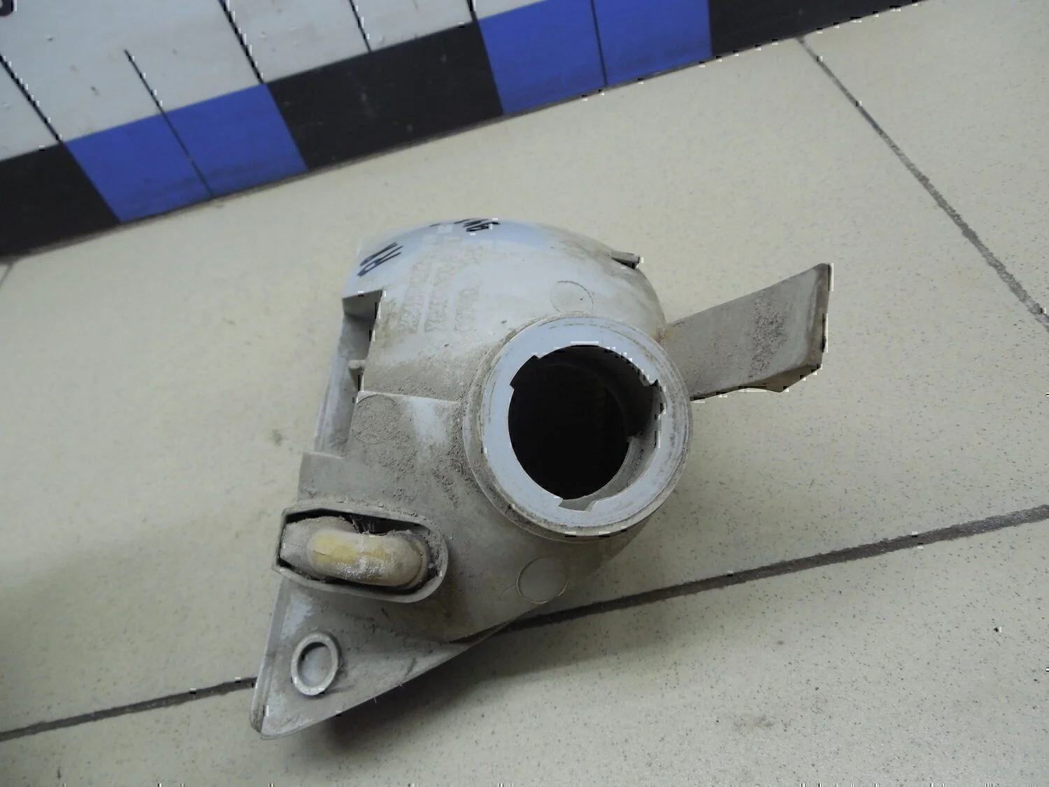 Фонарь задний в бампер правый FORD Focus II 2005-2008 - миниатюра 6