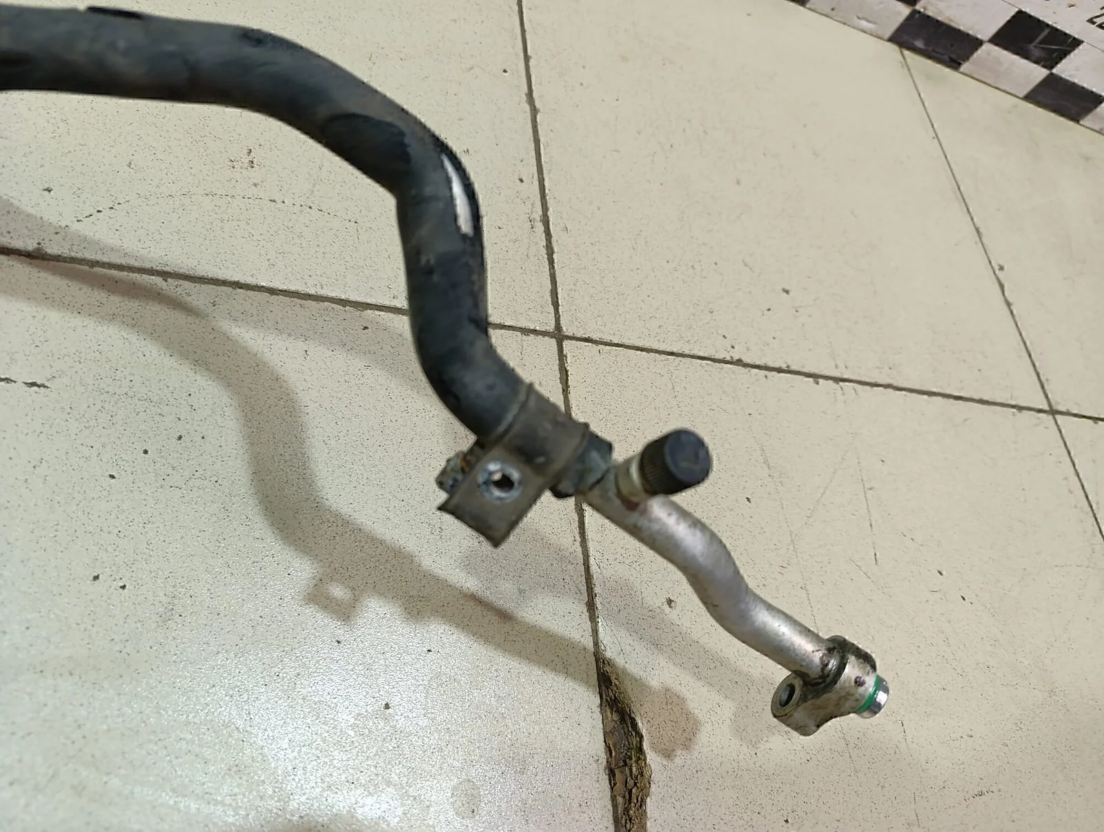 Трубка кондиционера FORD Ranger 2006-2012 - миниатюра 5