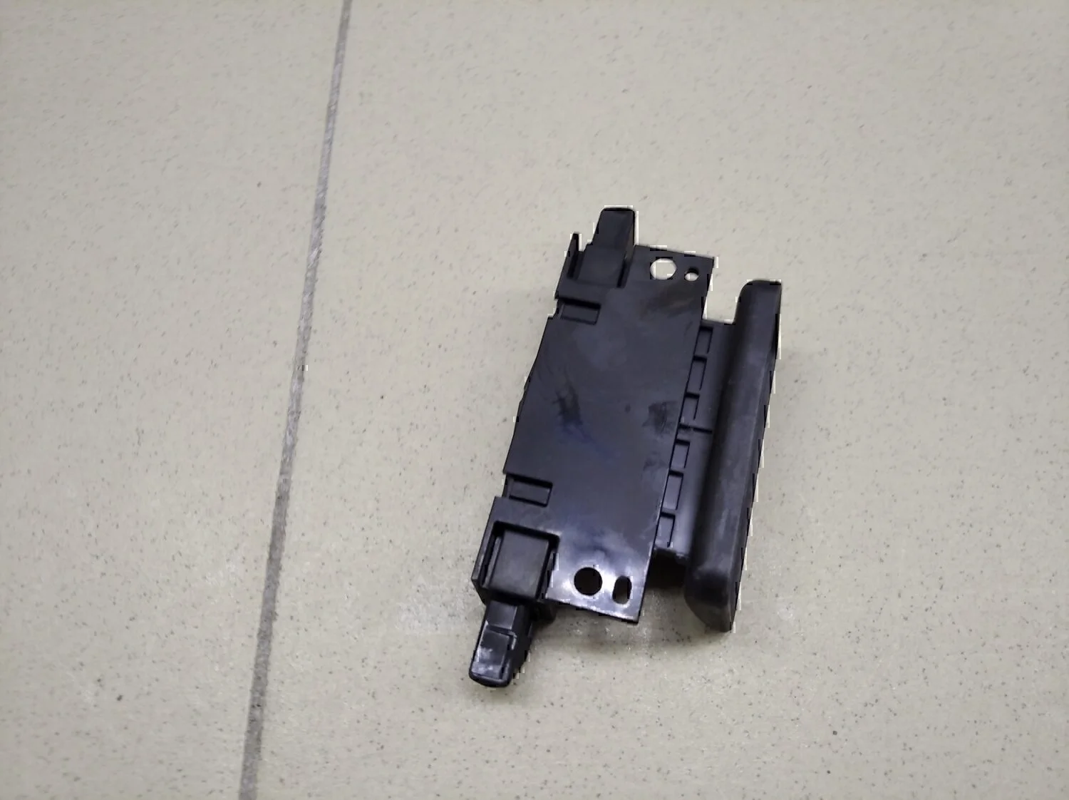 Замок бардачка Peugeot-Citroen C-Crosser 2008-2013 - миниатюра 4