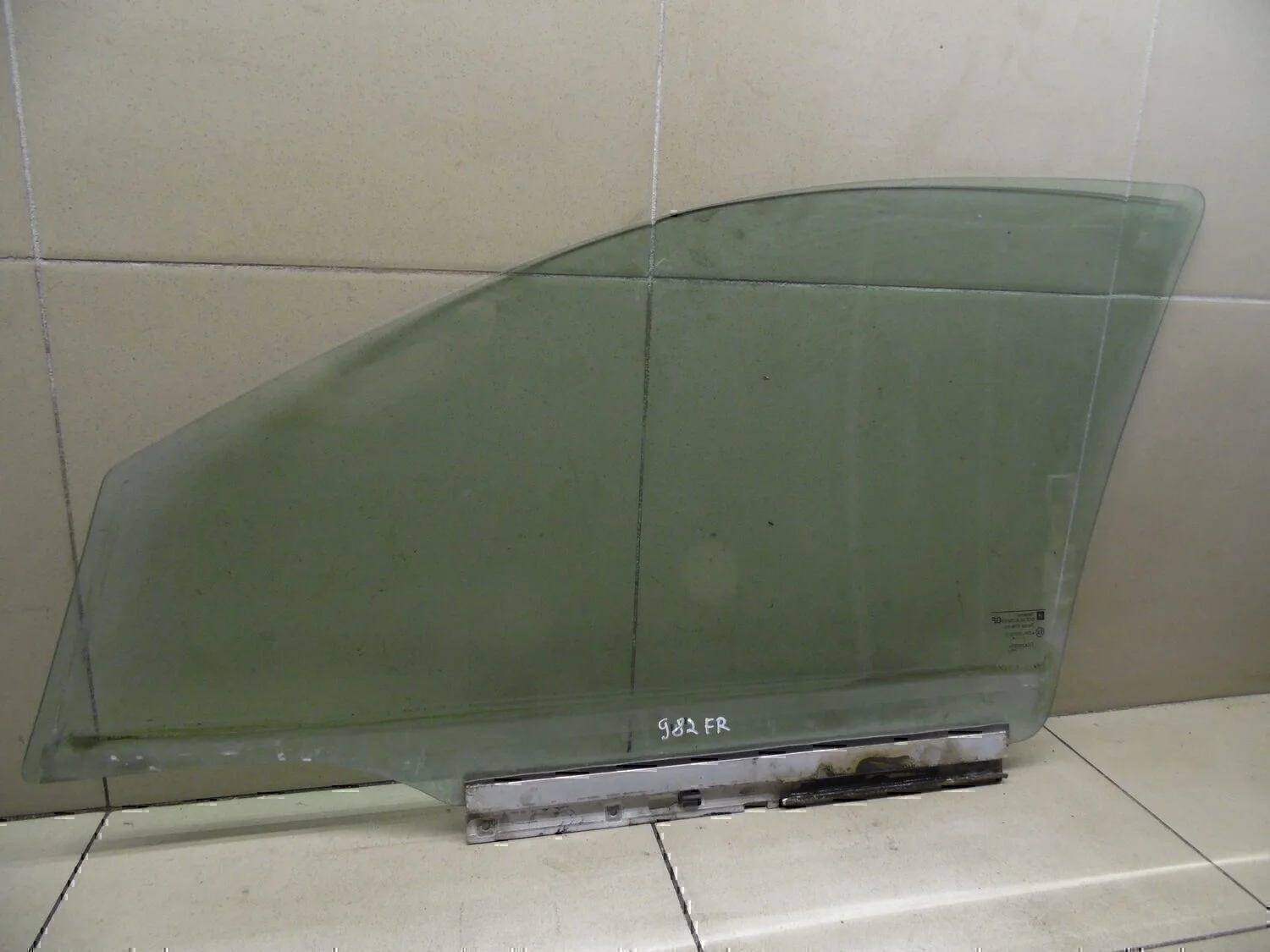 Стекло двери передней правой OPEL Astra G 1998-2005