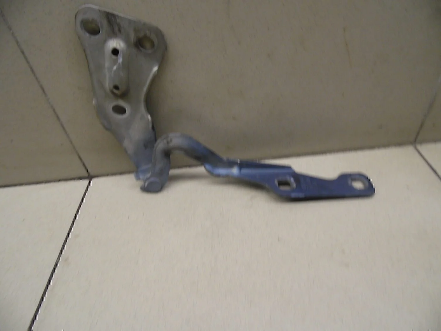 Петля капота правая OPEL Astra G 1998-2005 - изображение 1