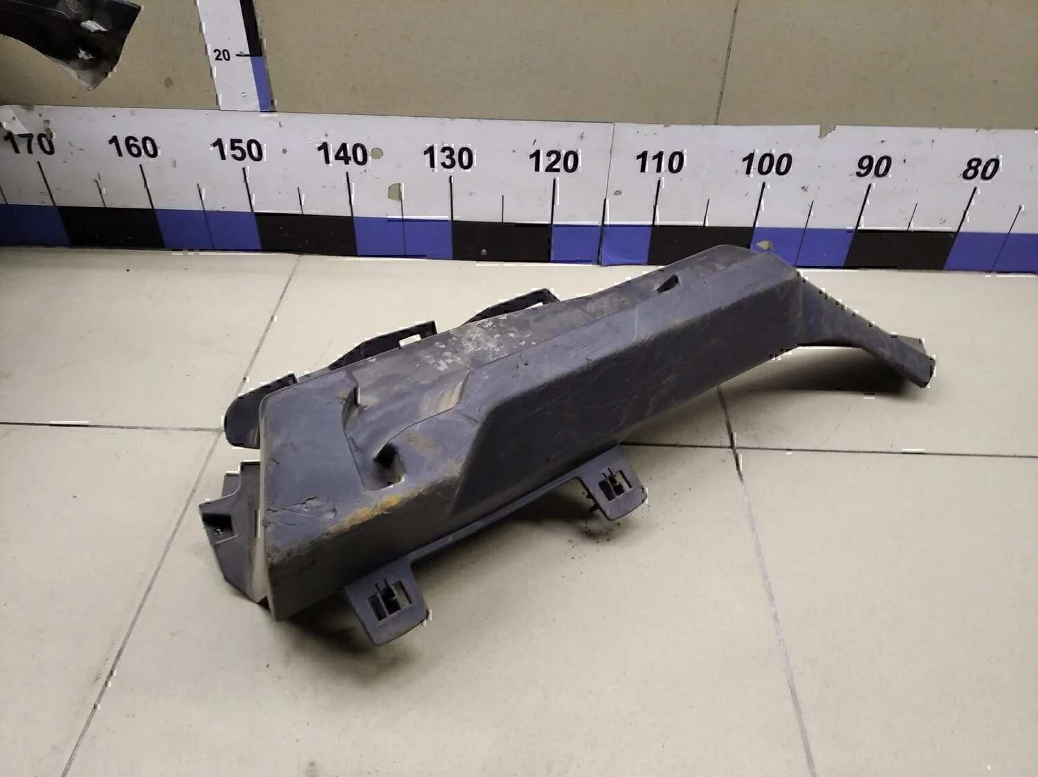 Держатель задней полки PEUGEOT 308 I 2007-2015 - изображение 1