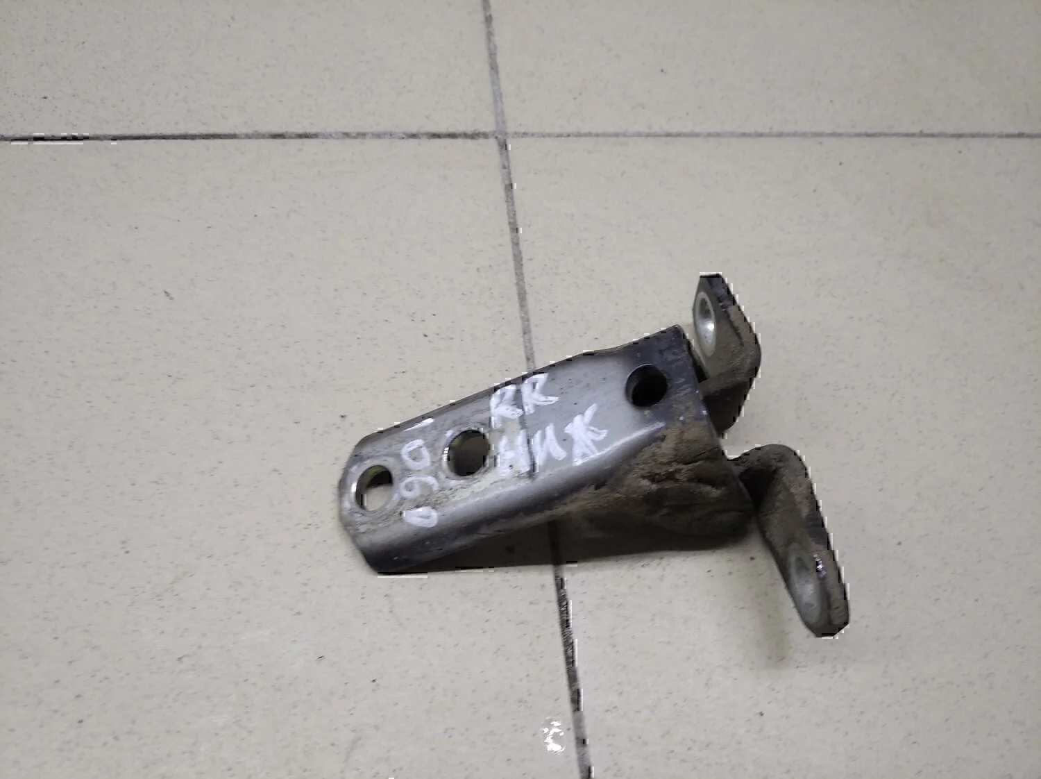 Петля двери MITSUBISHI Outlander XL (CW) 2006-2012 - изображение 1