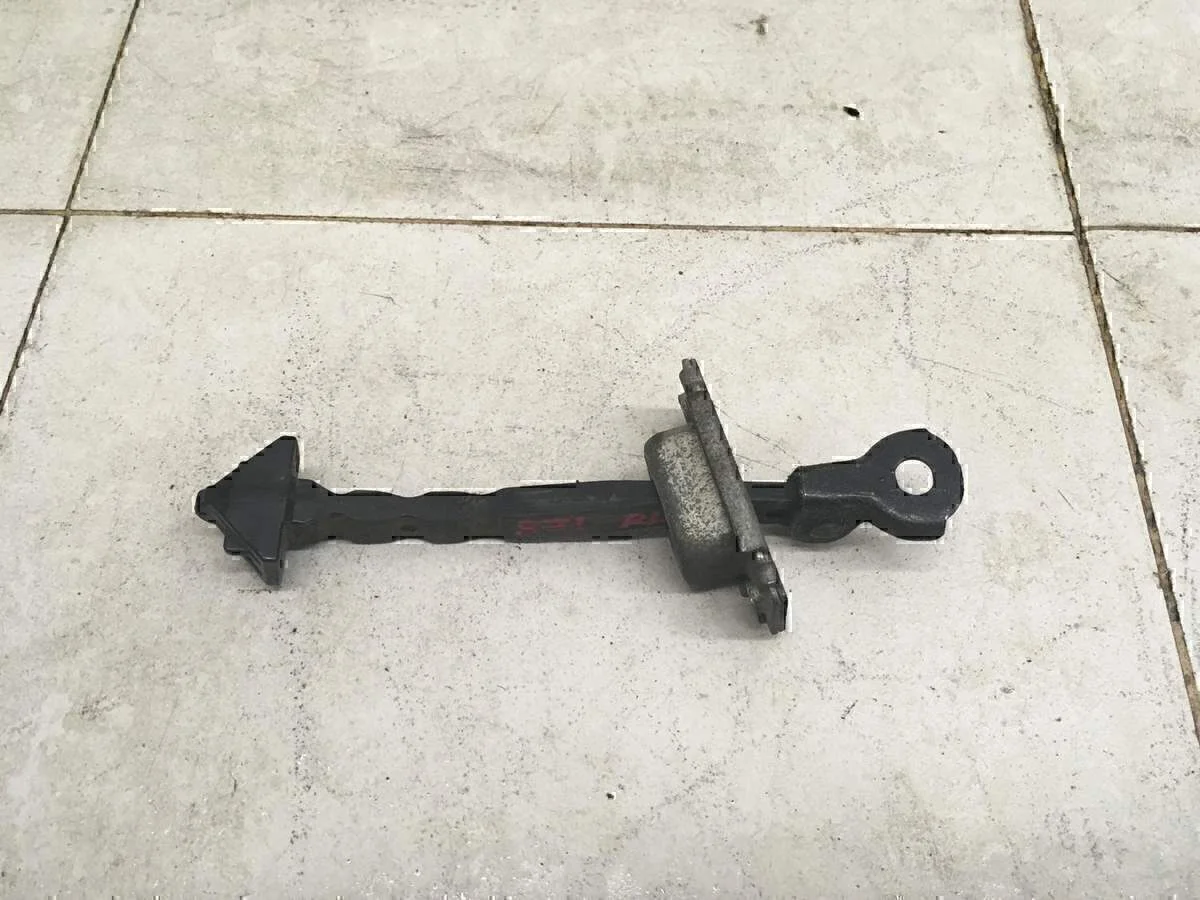 Ограничитель двери MAZDA Mazda 3 (BL) 2009-2013 - миниатюра 3