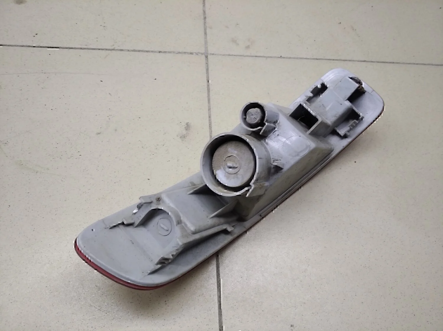 Фонарь задний в бампер правый Peugeot-Citroen C-Crosser 2008-2013 - миниатюра 4