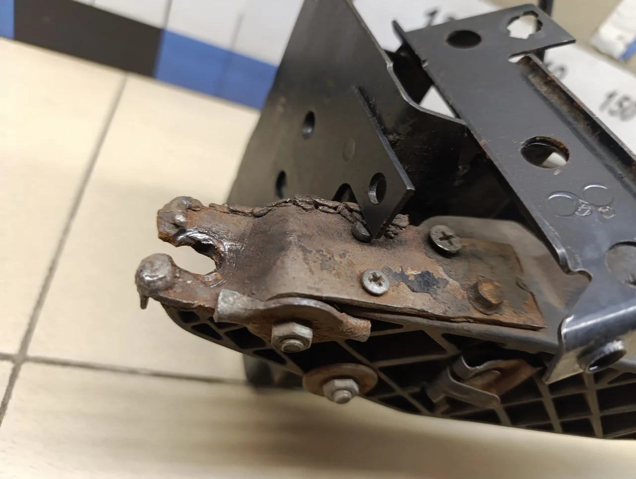 Блок педалей VW Transporter T4 1991-1996 - миниатюра 2