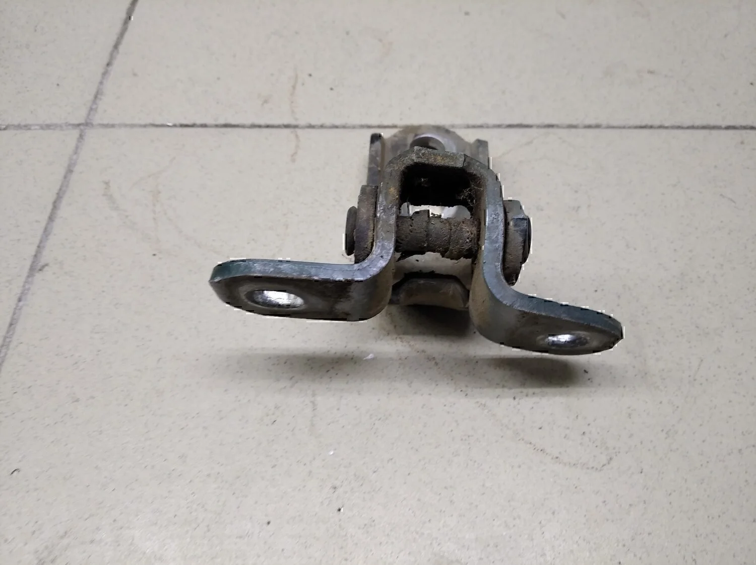 Петля двери TOYOTA Land Cruiser (100) 1998-2007 - миниатюра 4