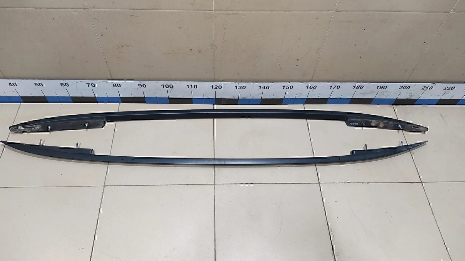 Рейлинг (планка на крышу) VW Tiguan 2011-2016 - изображение 1