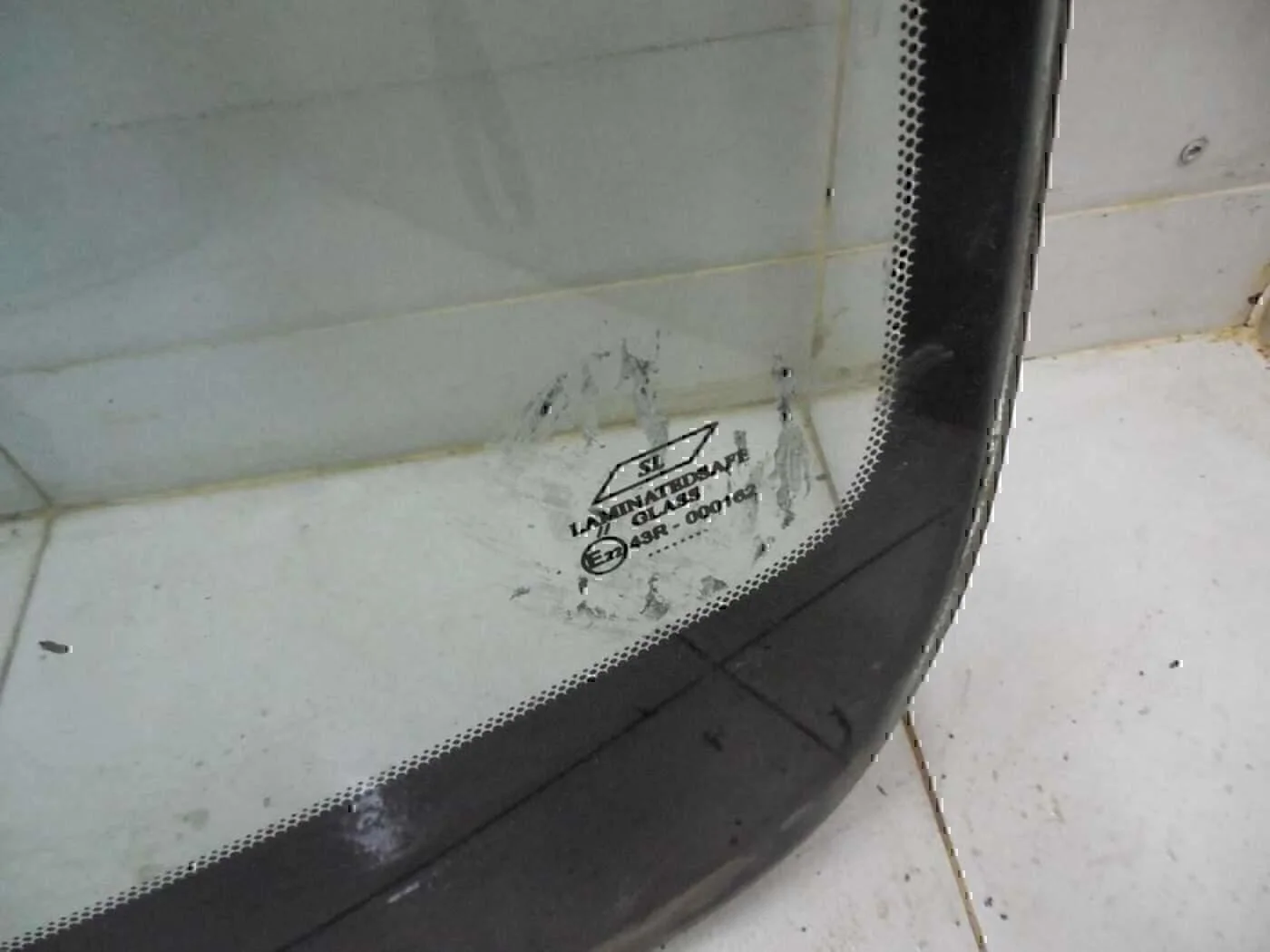 Стекло лобовое (ветровое) MAZDA Mazda 6 (GG) 2002-2007 - миниатюра 2