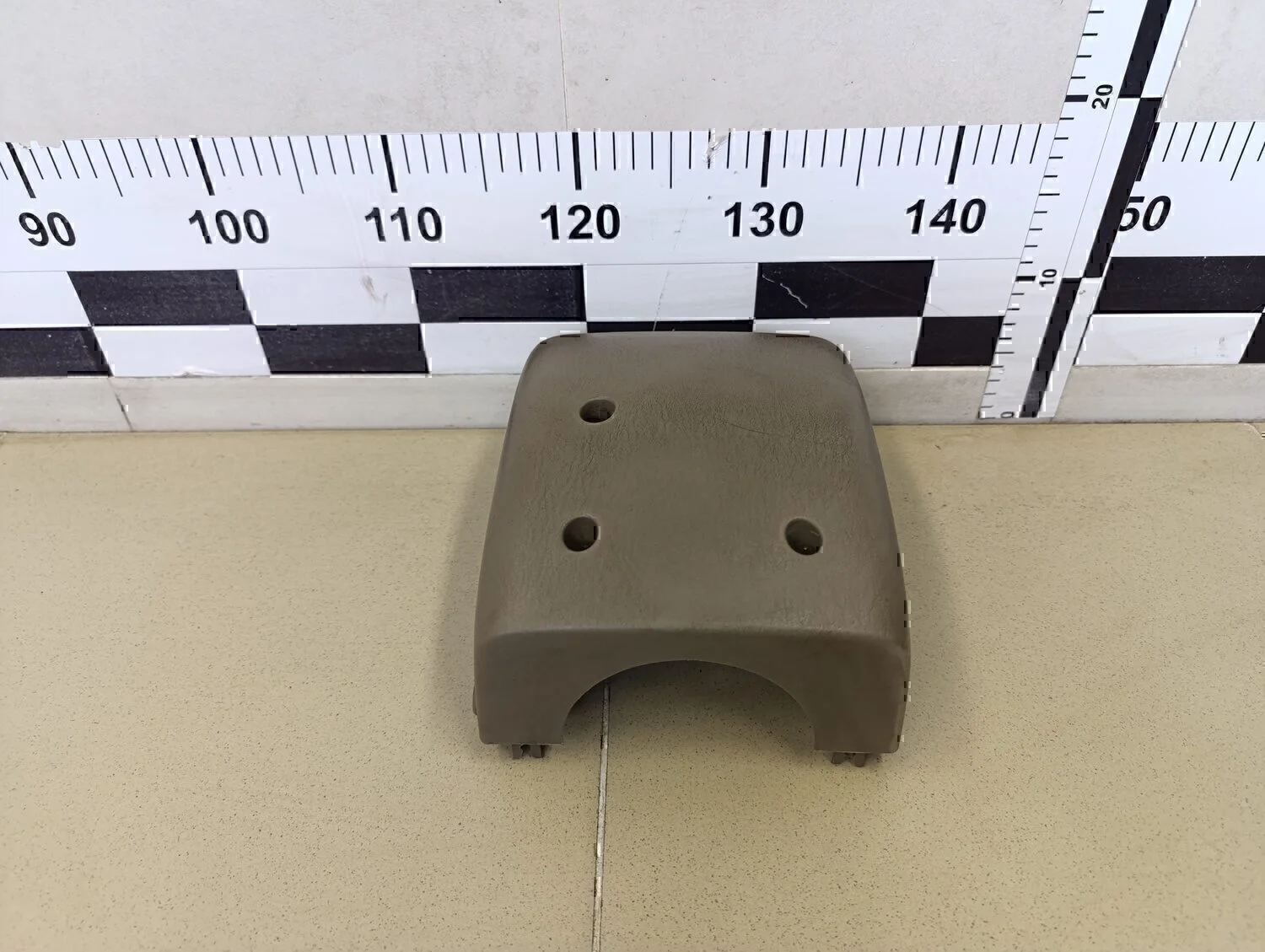 Кожух рулевой колонки нижний Hyundai-KIA Magentis 2000-2005