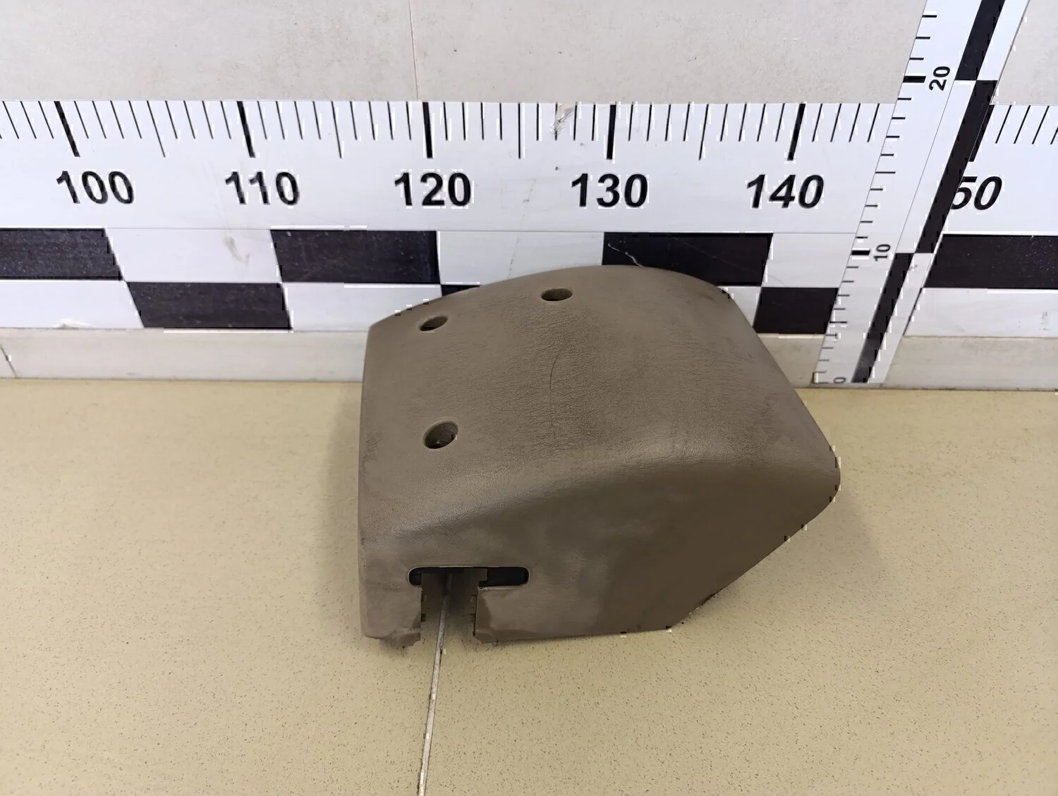 Кожух рулевой колонки нижний Hyundai-KIA Magentis 2000-2005 - миниатюра 2