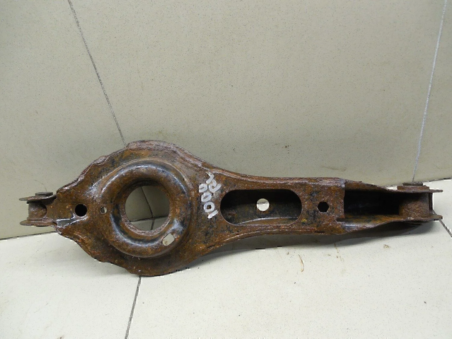 Рычаг задний поперечный FORD Kuga 2008-2012 - миниатюра 7