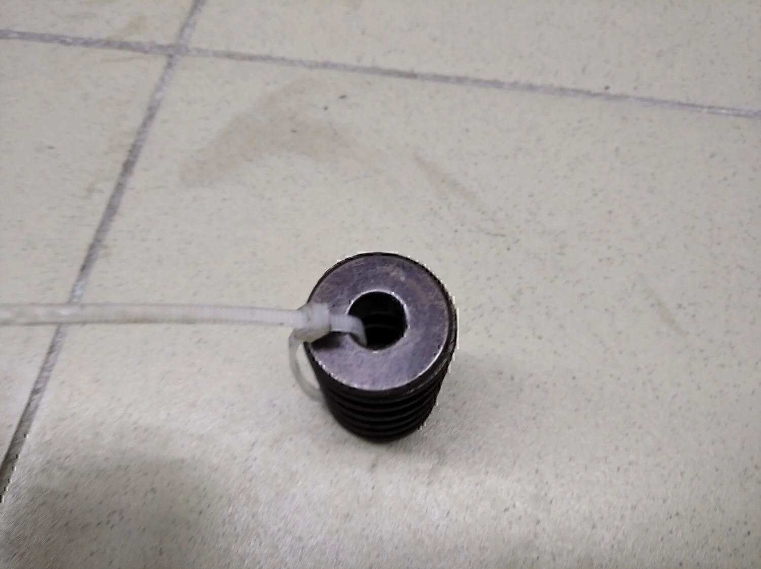 Пружина клапана NISSAN Almera N16 2000-2006 - миниатюра 2