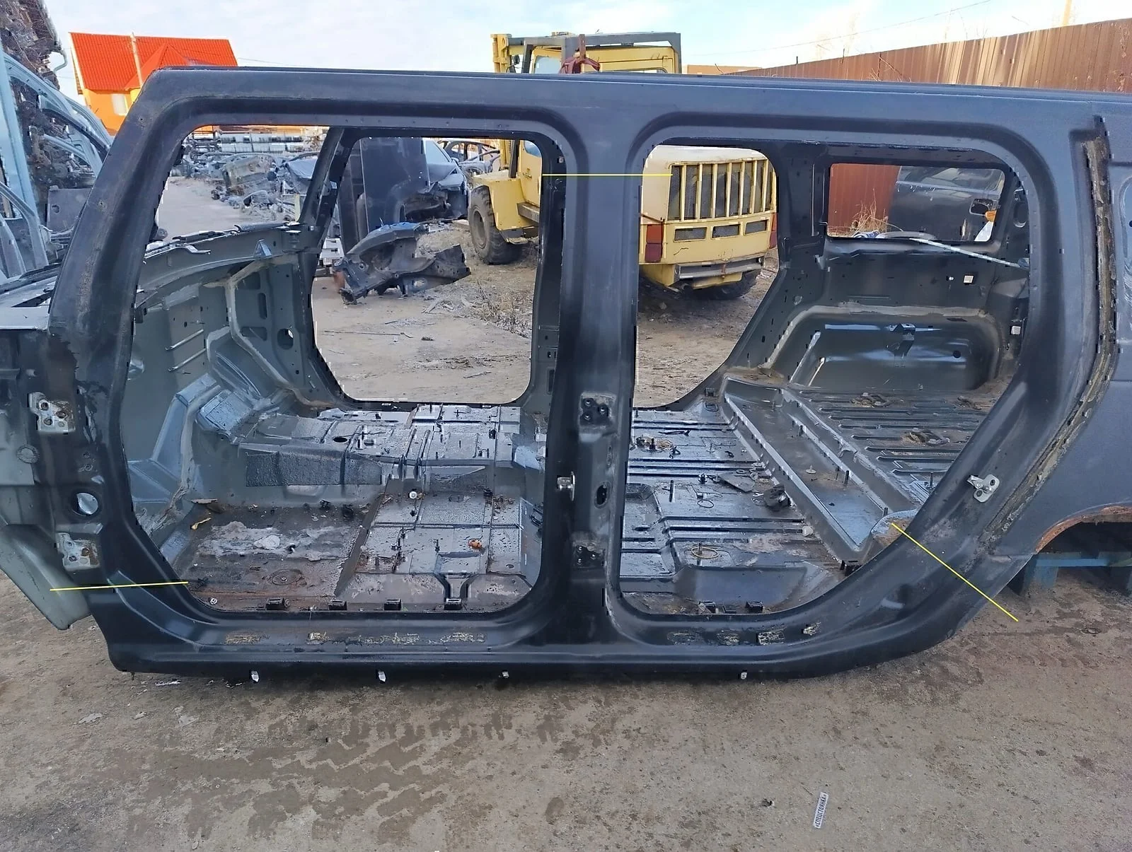 Порог со стойкой левый Hummer H2 - изображение 1