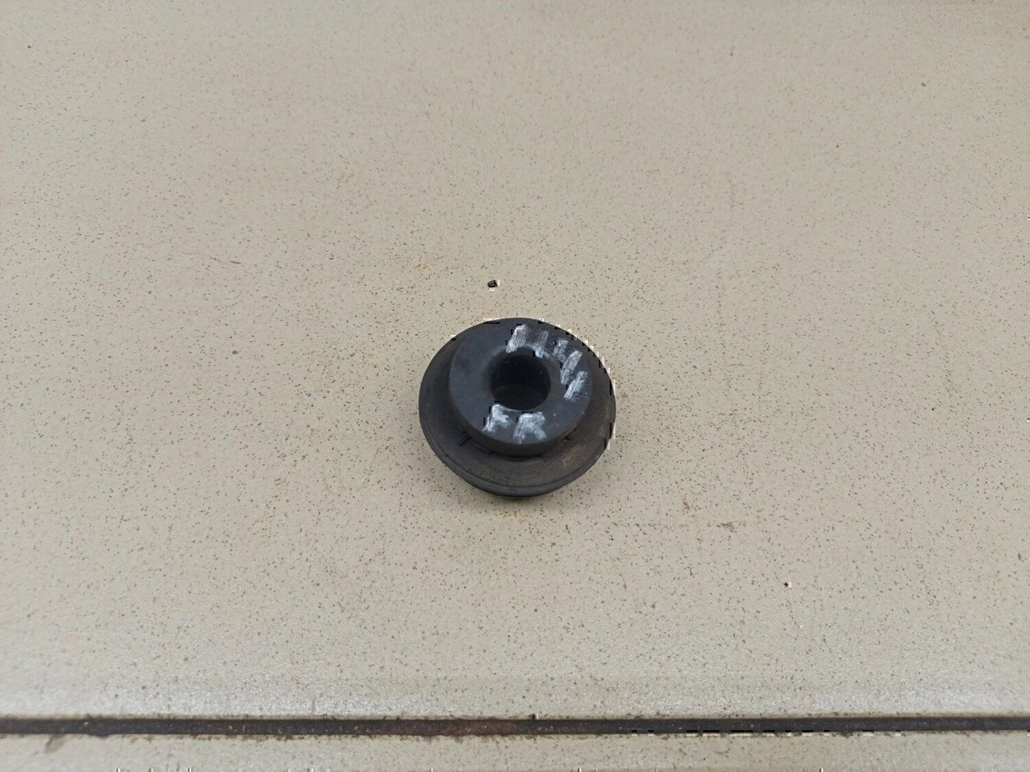 Подушка радиатора Hyundai-KIA Elantra 2000-2005 - миниатюра 2