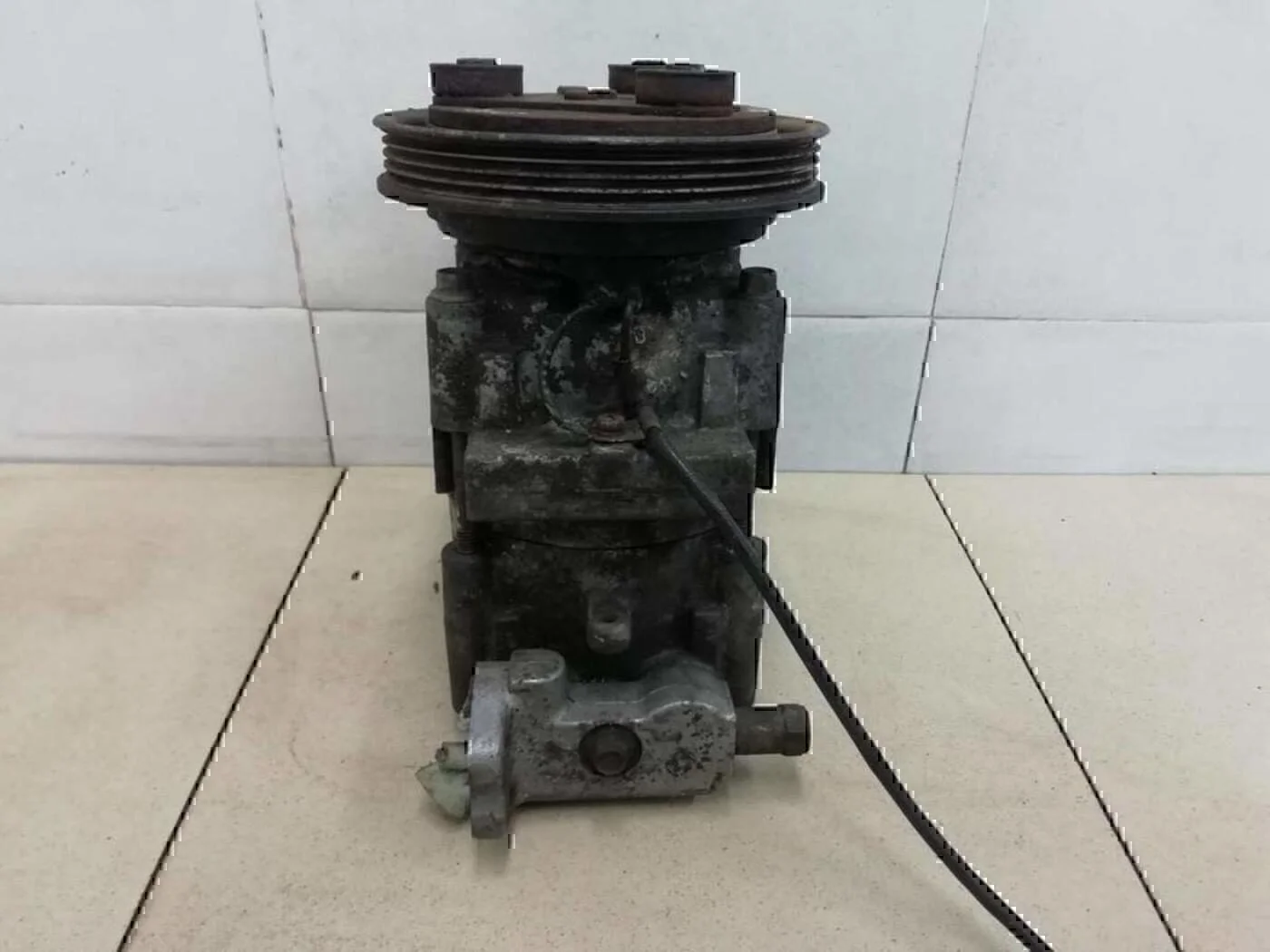 Компрессор системы кондиционирования Hyundai-KIA Sephia 1993-1997