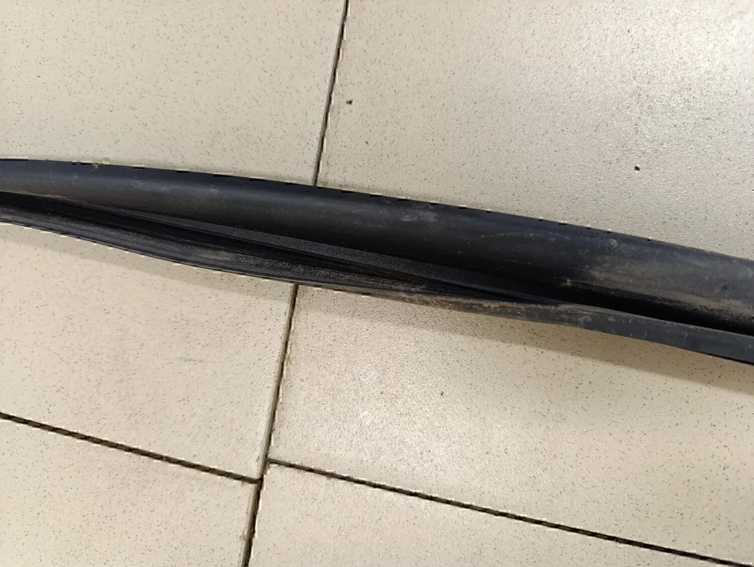 Уплотнитель стекла двери Hyundai-KIA Soul 2009-2014 - миниатюра 4
