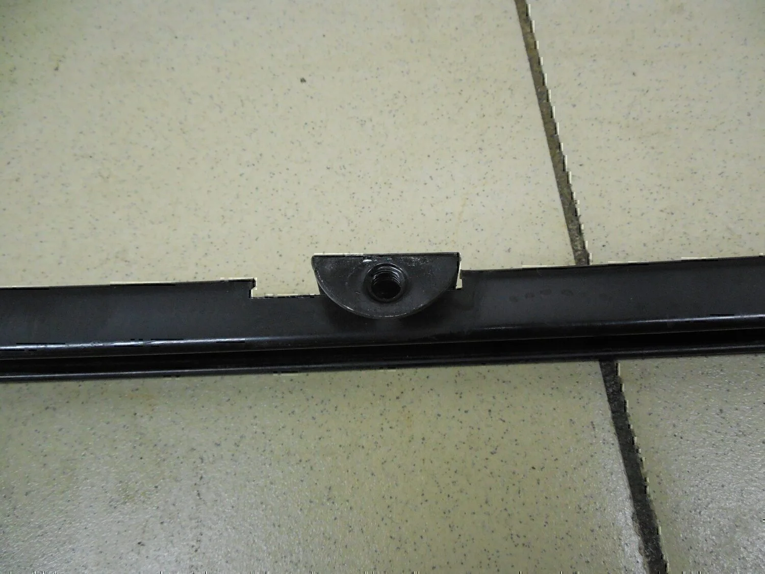 Направляющая стекла TOYOTA Auris (E15) 2006-2012 - миниатюра 5