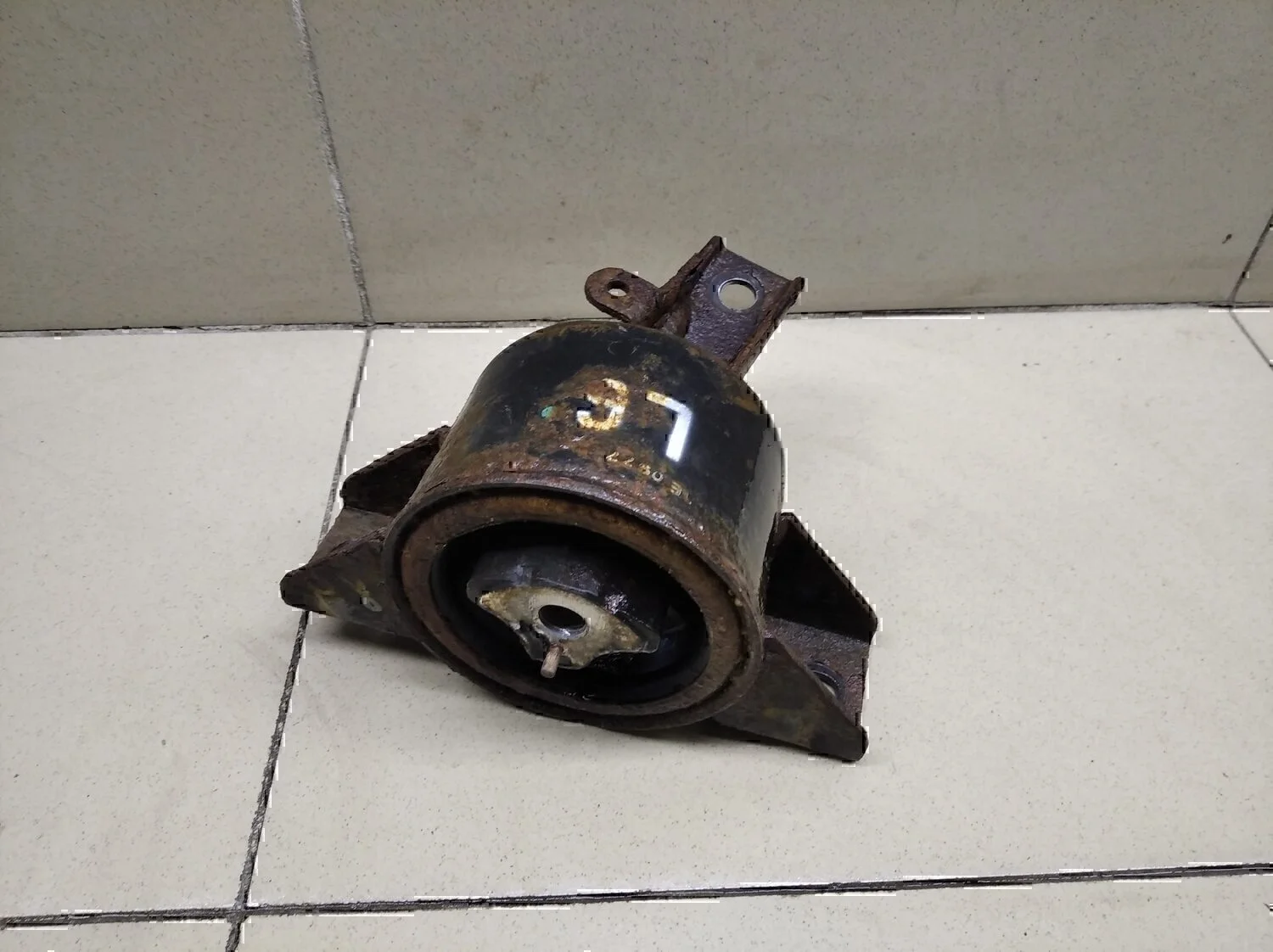 Опора двигателя правая Chevrolet Aveo (T250) 2005-2011