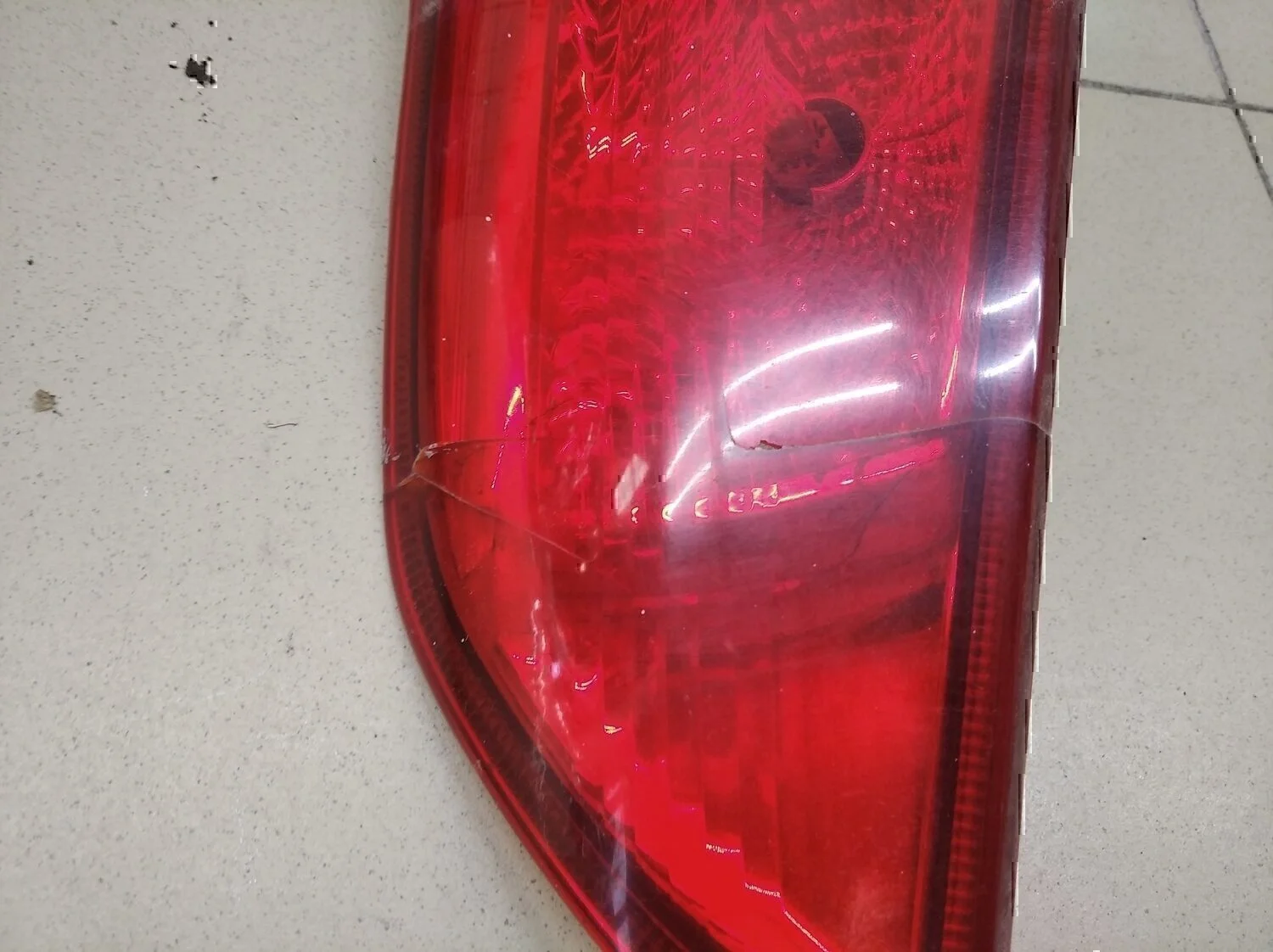Фонарь задний внутренний левый MITSUBISHI Pajero/Montero Sport (KH) 2008> - миниатюра 3