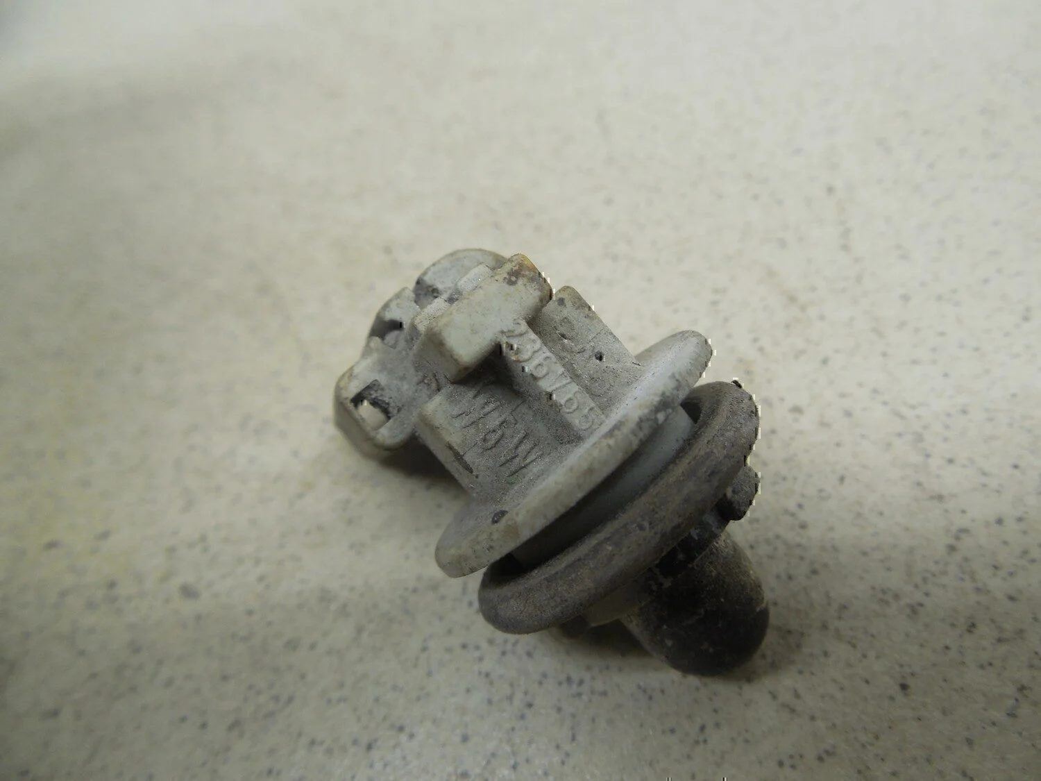 Патрон лампы NISSAN Micra (K11E) 1992-2002 - миниатюра 3