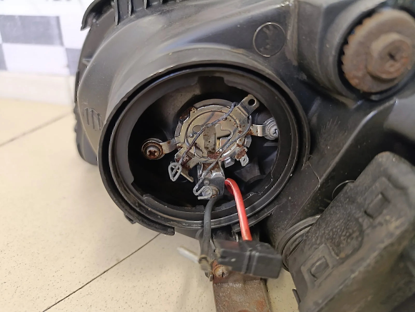 Фара правая Hyundai-KIA Elantra 2000-2005 - миниатюра 8