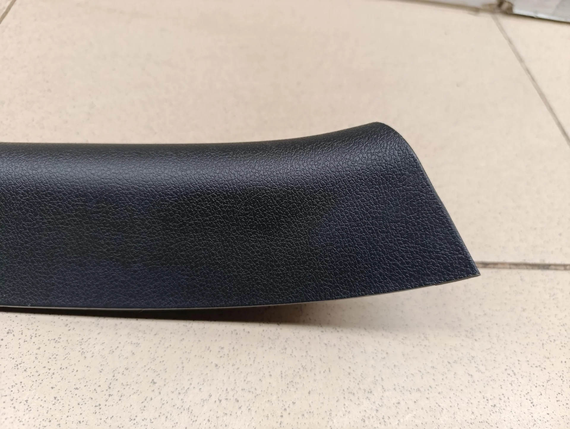 Обшивка двери багажника GEELY Tugella (FY11) 2020 - миниатюра 6