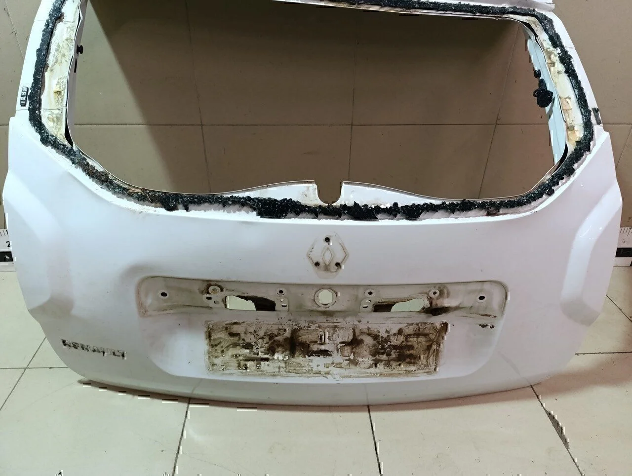 Дверь багажника RENAULT Duster 2012> - миниатюра 10