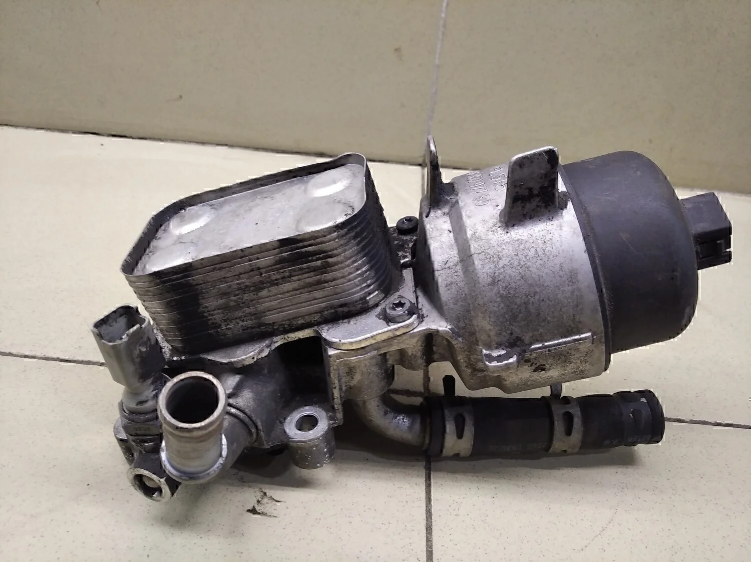 Корпус масляного фильтра FORD Kuga 2008-2012 - миниатюра 8