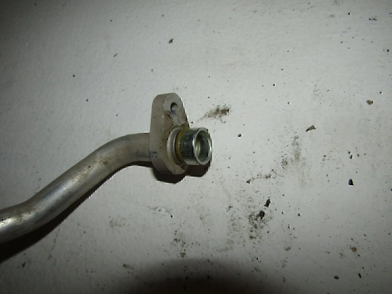 Трубка кондиционера NISSAN Micra (K12E) 2002-2010 - миниатюра 3