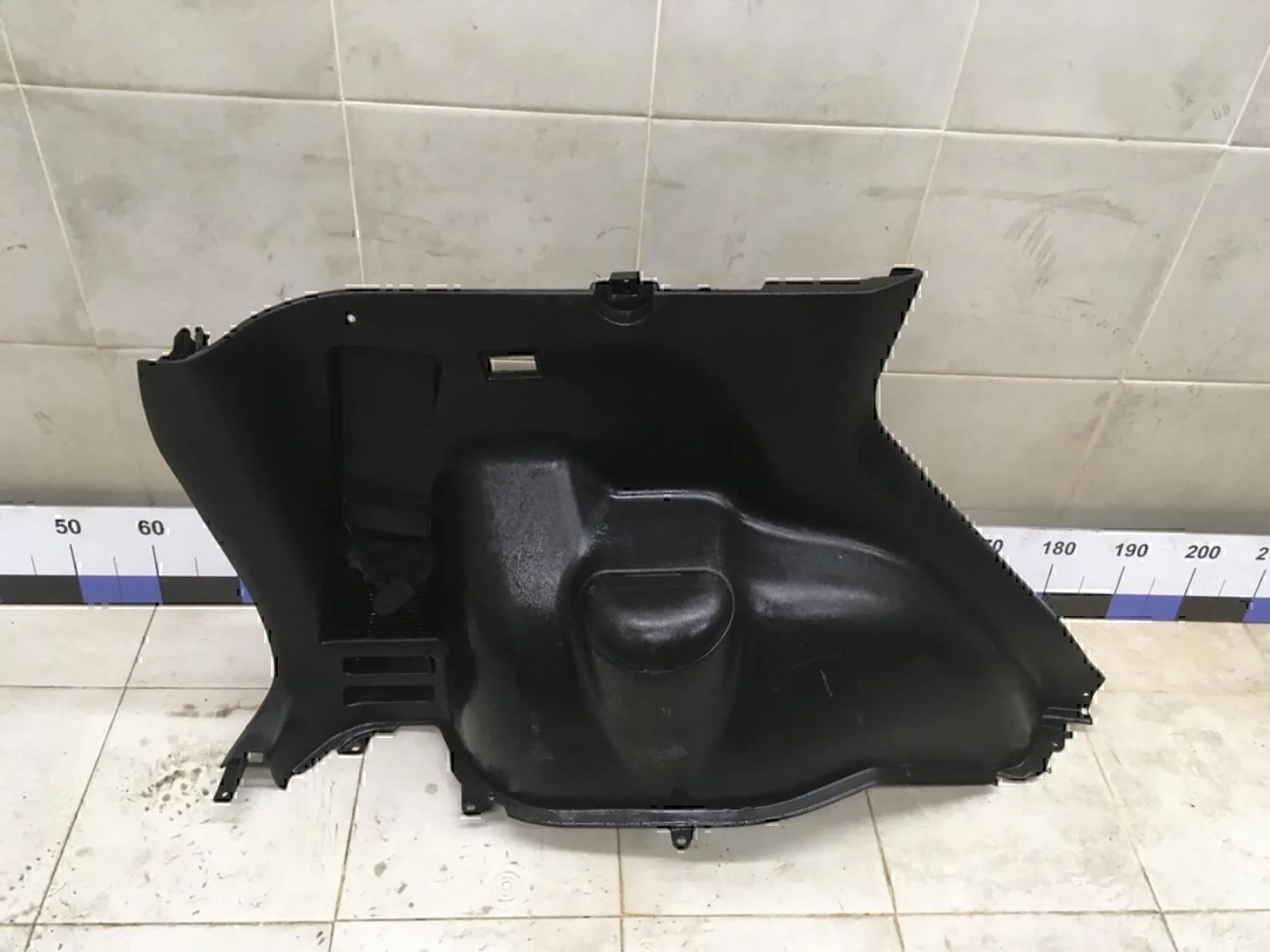 Обшивка багажника MITSUBISHI Space Star 1998-2004 - изображение 1