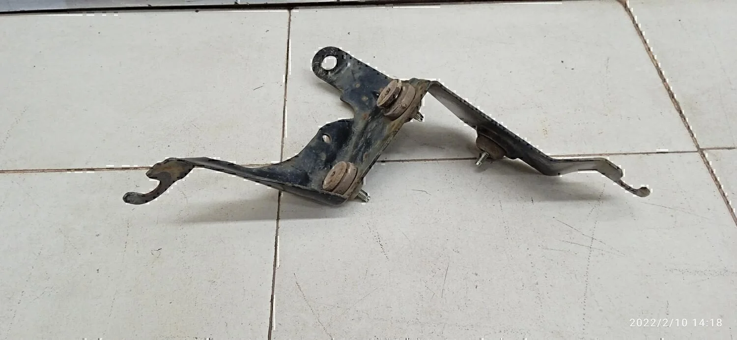 Кронштейн блока ABS (насос) FORD Fiesta 2001-2007 - миниатюра 3