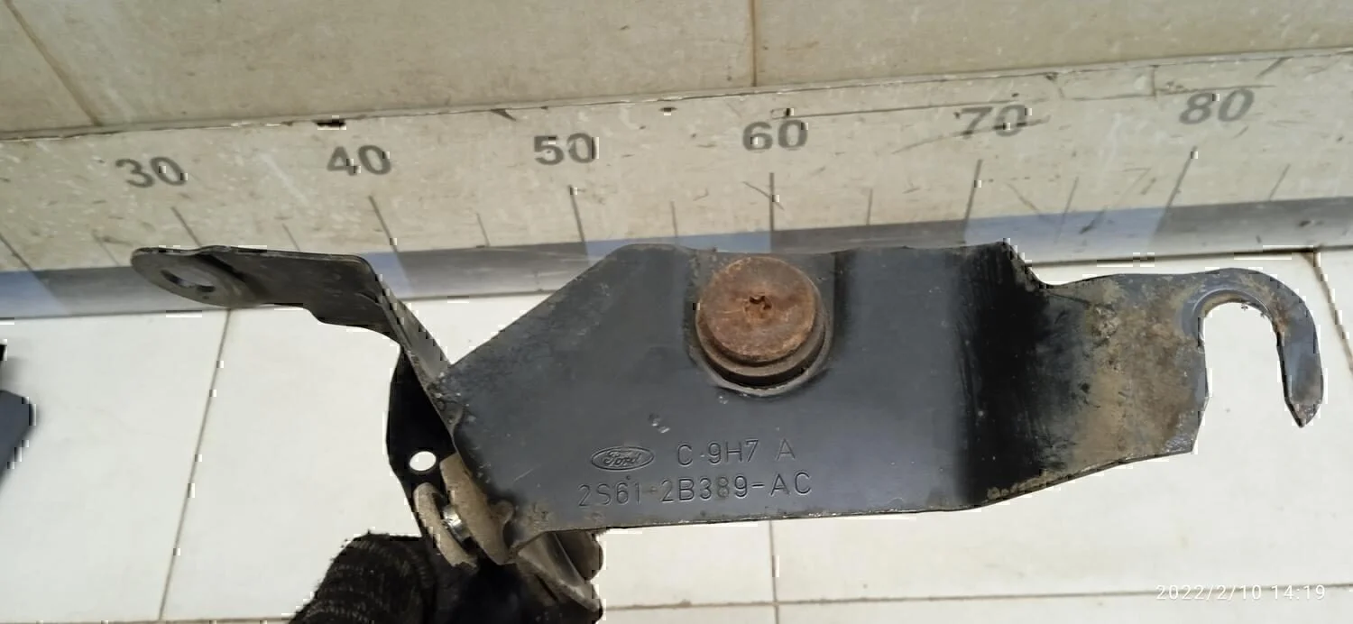 Кронштейн блока ABS (насос) FORD Fiesta 2001-2007 - миниатюра 8