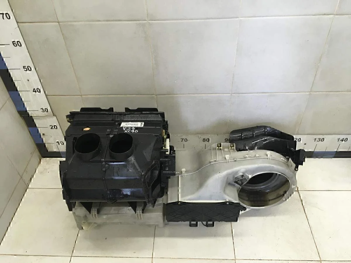 Корпус отопителя VOLVO XC90 2002-2015 - изображение 1