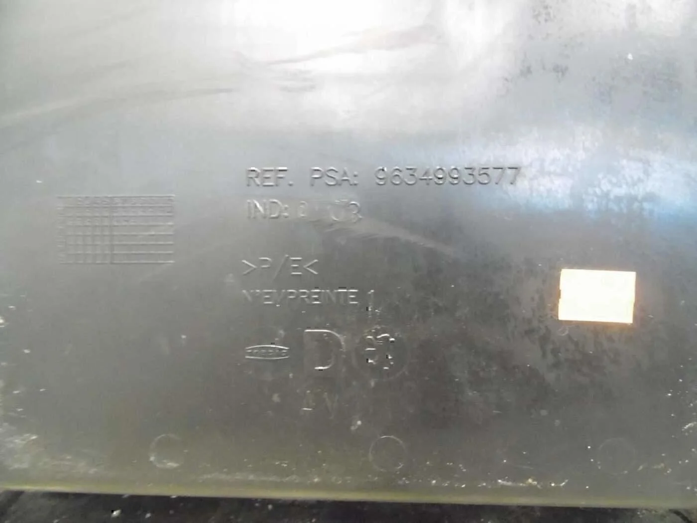 Обшивка двери передней правой PEUGEOT 307 2001-2007 - миниатюра 3