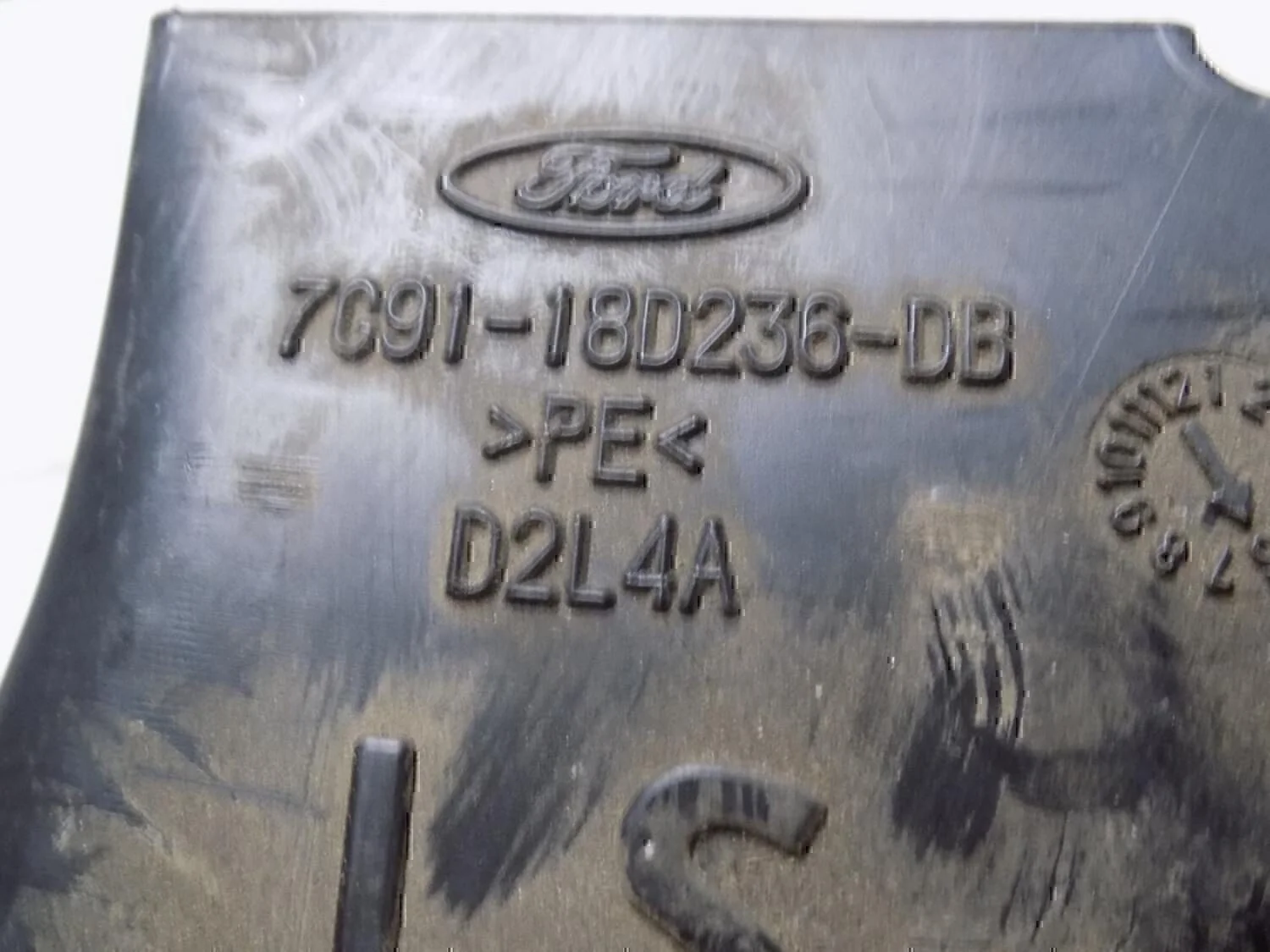 Воздуховод FORD Mondeo IV 2007-2015 - миниатюра 3