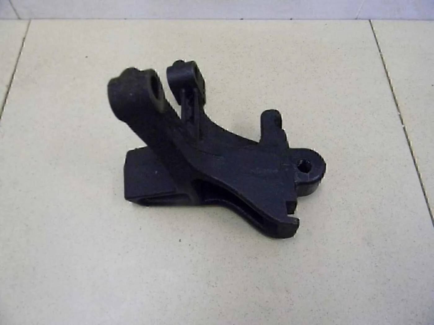 Кронштейн двигателя PEUGEOT 307 2001-2007 - миниатюра 5