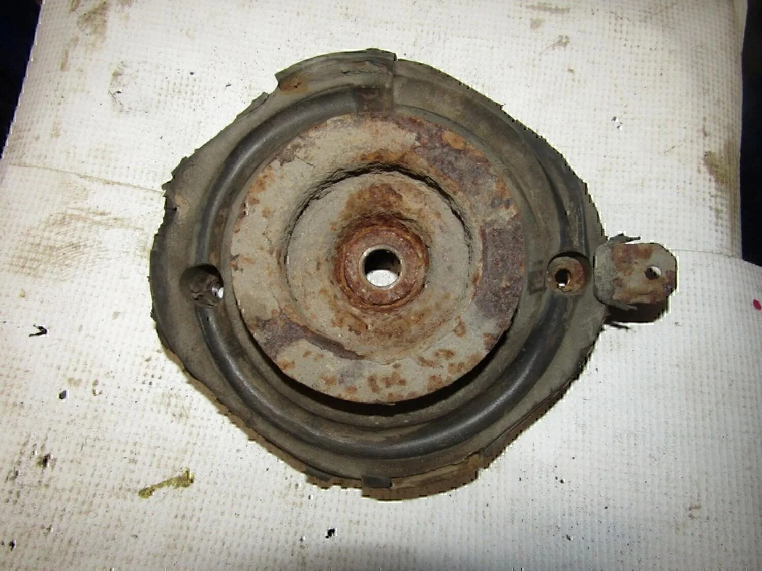 Опора переднего амортизатора RENAULT Megane 1999-2002 - миниатюра 2