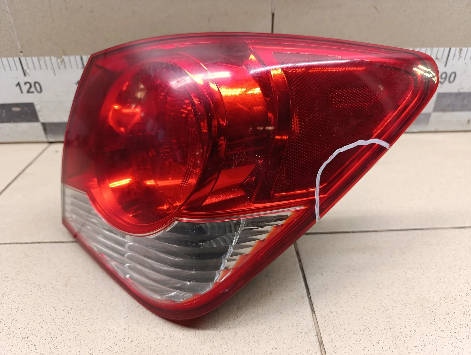 Фонарь задний правый Chevrolet Cruze 2009-2016 - миниатюра 2