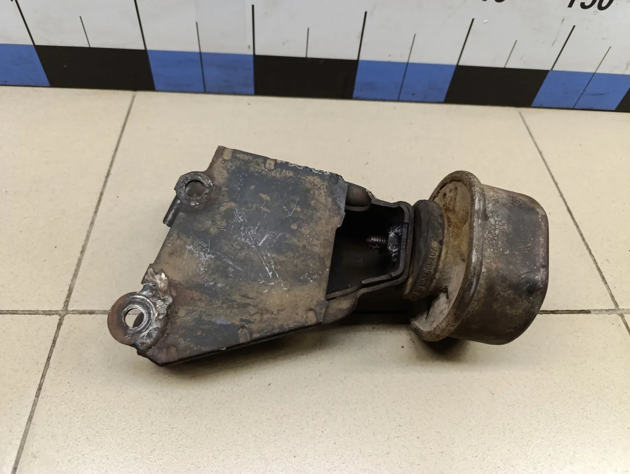 Кронштейн КПП VW Transporter T4 1991-1996 - миниатюра 6