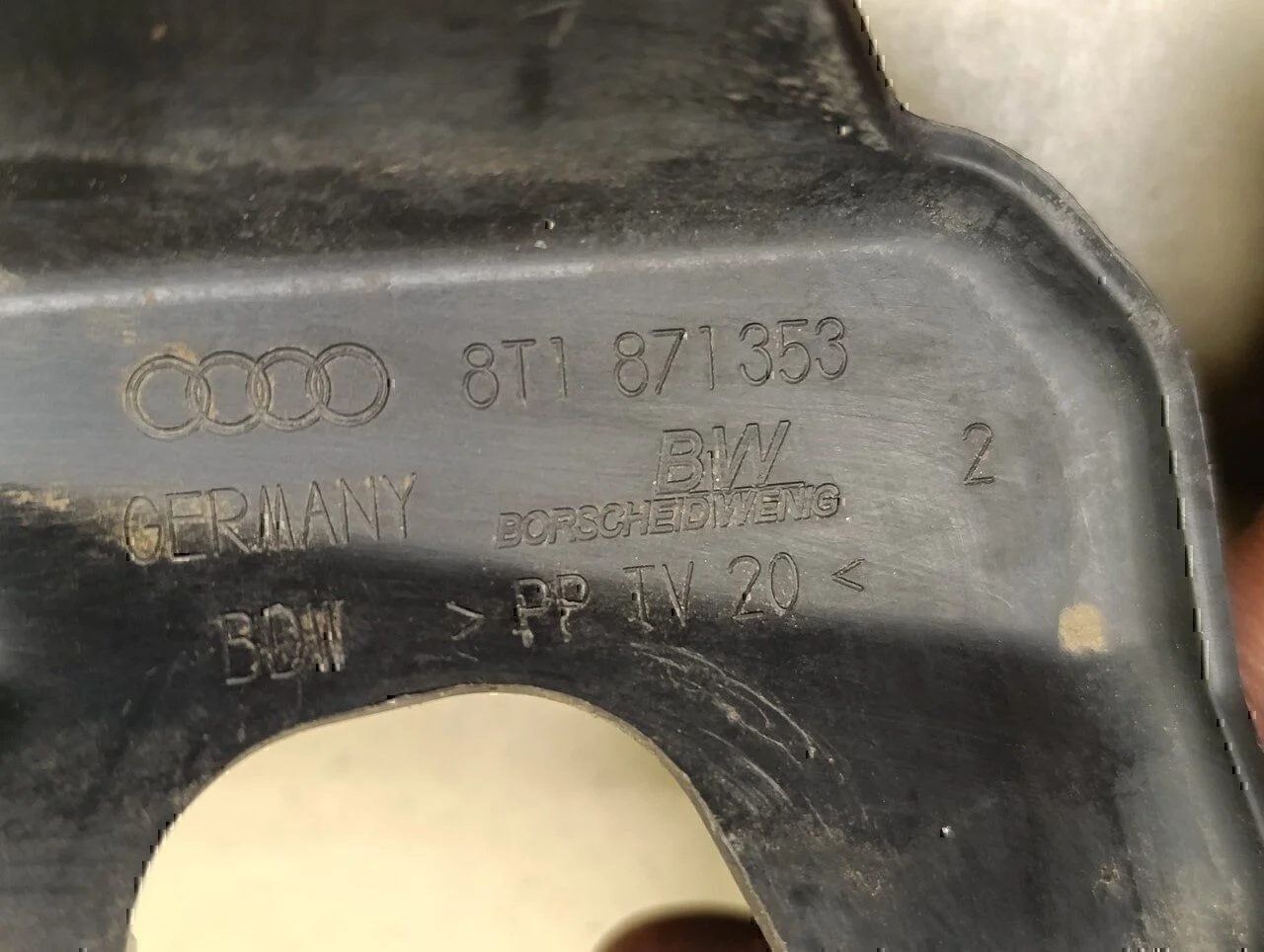 Водосток Audi A4 [B8] 2007-2015 - миниатюра 5