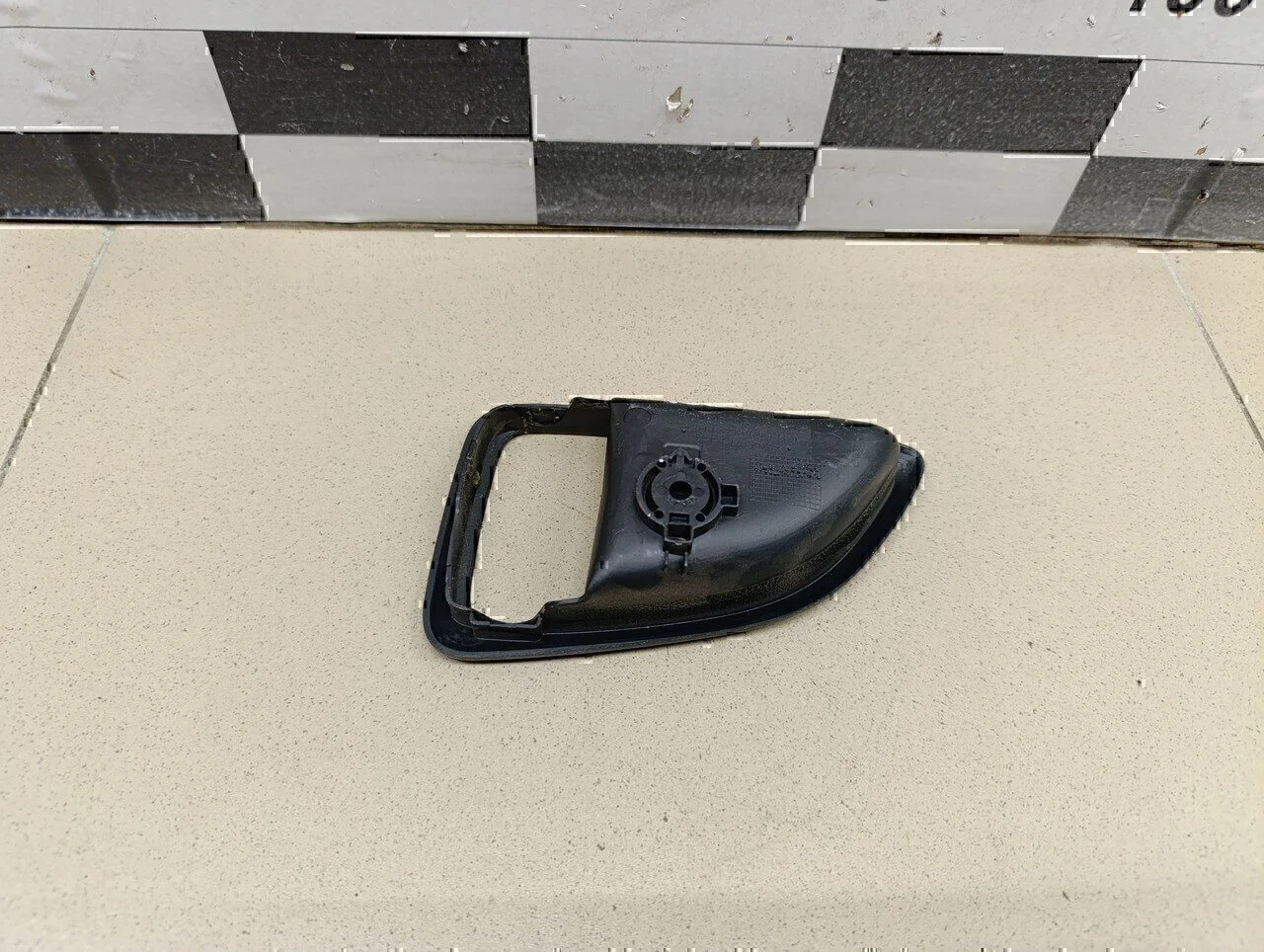 Накладка ручки внутренней Hyundai-KIA ix35/Tucson 2010-2015 - миниатюра 4