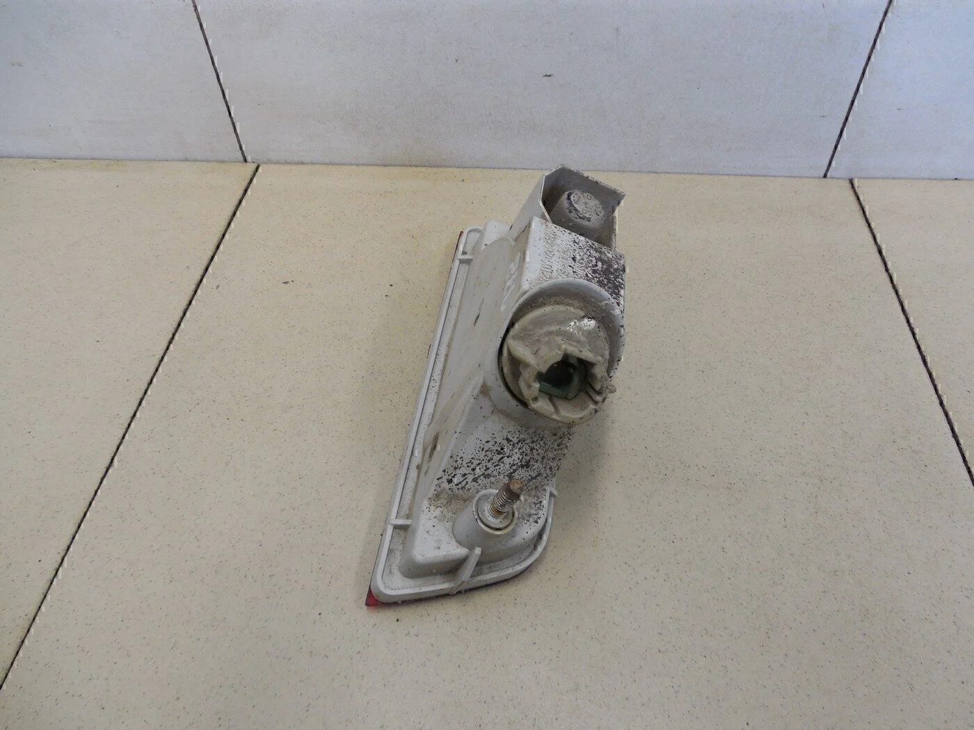 Фонарь задний противотуманный NISSAN Almera (G15) 2013> - миниатюра 3