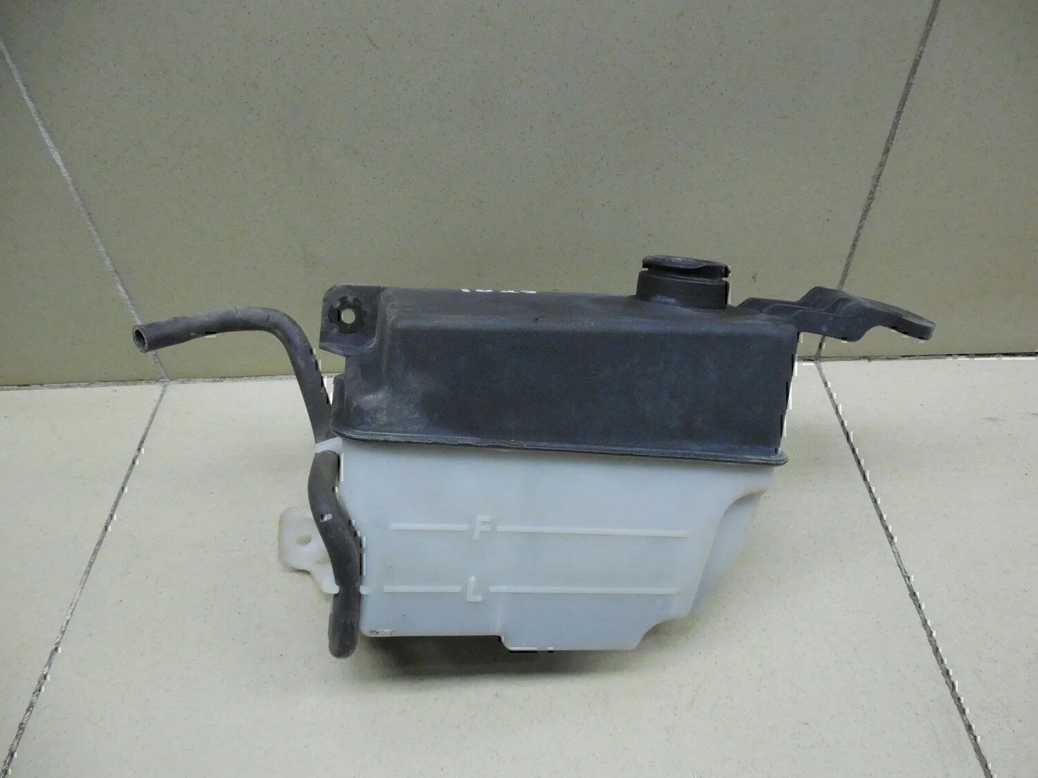 Бачок расширительный Hyundai-KIA Santa Fe (CM) 2006-2012 - миниатюра 3