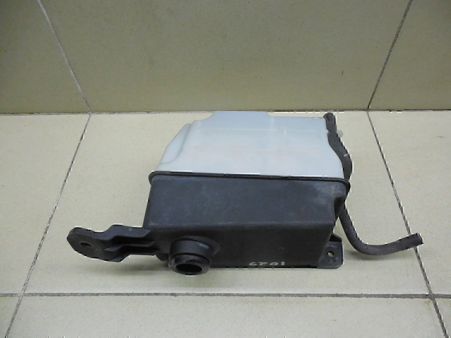 Бачок расширительный Hyundai-KIA Santa Fe (CM) 2006-2012 - миниатюра 5